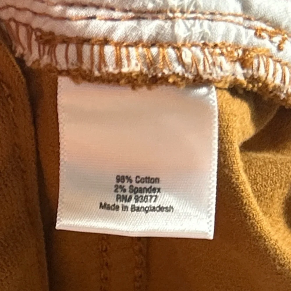 St. John's Bay Caramel Corduroy Straight Leg Pants Women's 16P‎ Petite Stretch